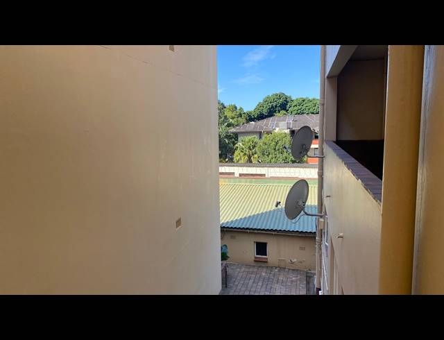 1 BEDROOM FLAT FOR SALE IN GLENWOOD